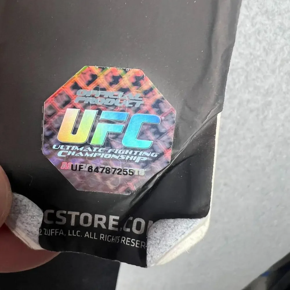 UFC Hooters Ultimate Fighting Championship Black‎ Jacket Coat 2011 Mens XL Rare